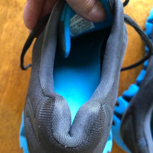 Reebok Women’s Sneakers Size 9 1/2 - Picture 3 of 4